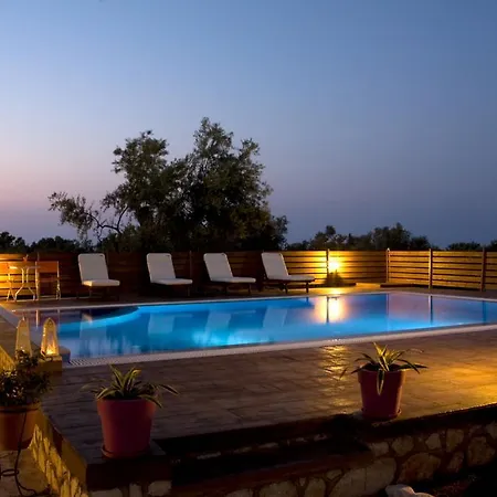 Maistros Апартаменты Цукаладес