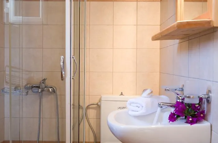 Maistros Tsoukaládhes