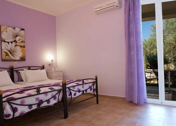 アパート Maistros Tsoukaládhes