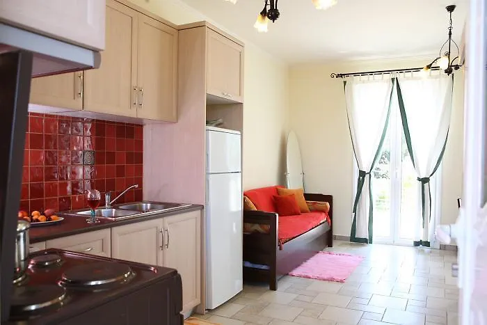 Maistros Tsoukaládhes